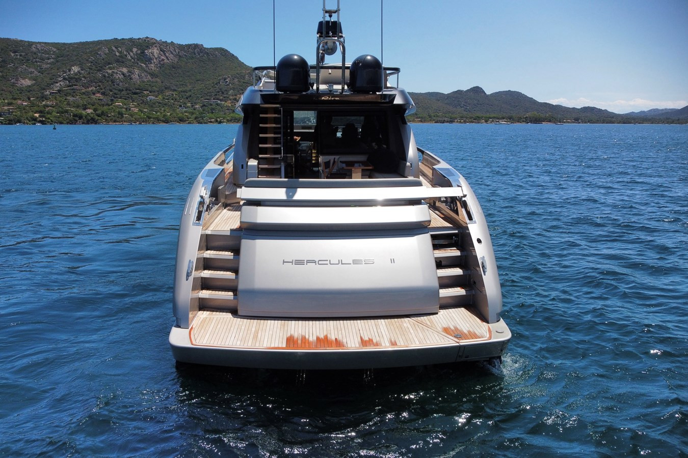 https://arconyachts.ams3.digitaloceanspaces.com/95396/conversions/large_4713109-optimize.jpg