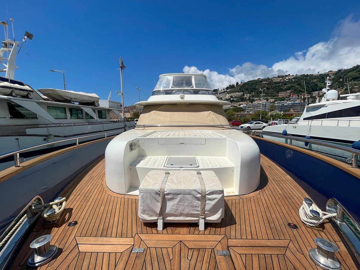 https://arconyachts.ams3.digitaloceanspaces.com/95410/conversions/large_4498047-optimize.jpg