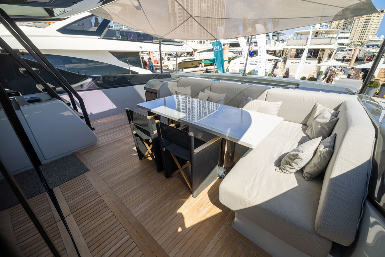 https://arconyachts.ams3.digitaloceanspaces.com/95489/conversions/large_4611028-optimize.jpg