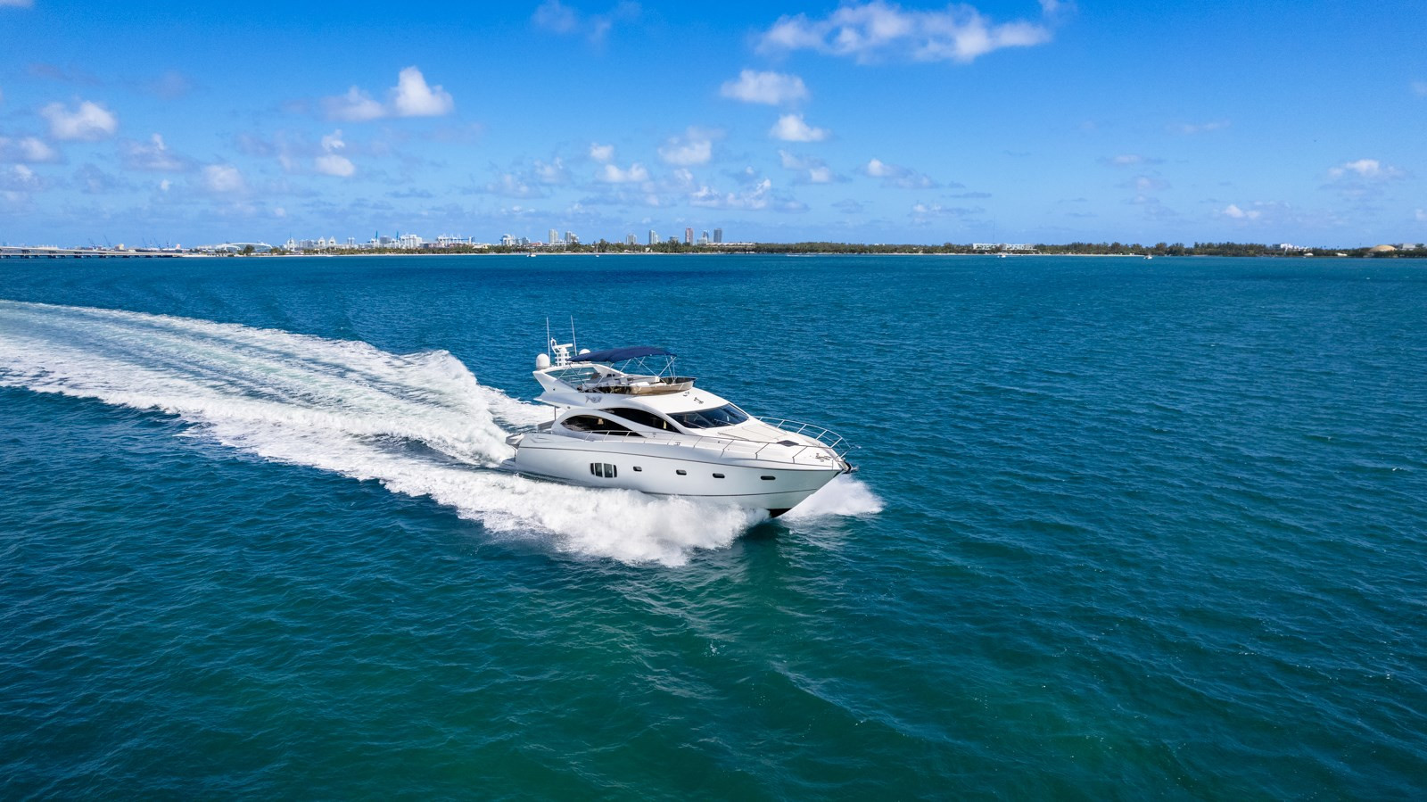 https://arconyachts.ams3.digitaloceanspaces.com/95511/conversions/large_4628305-optimize.jpg