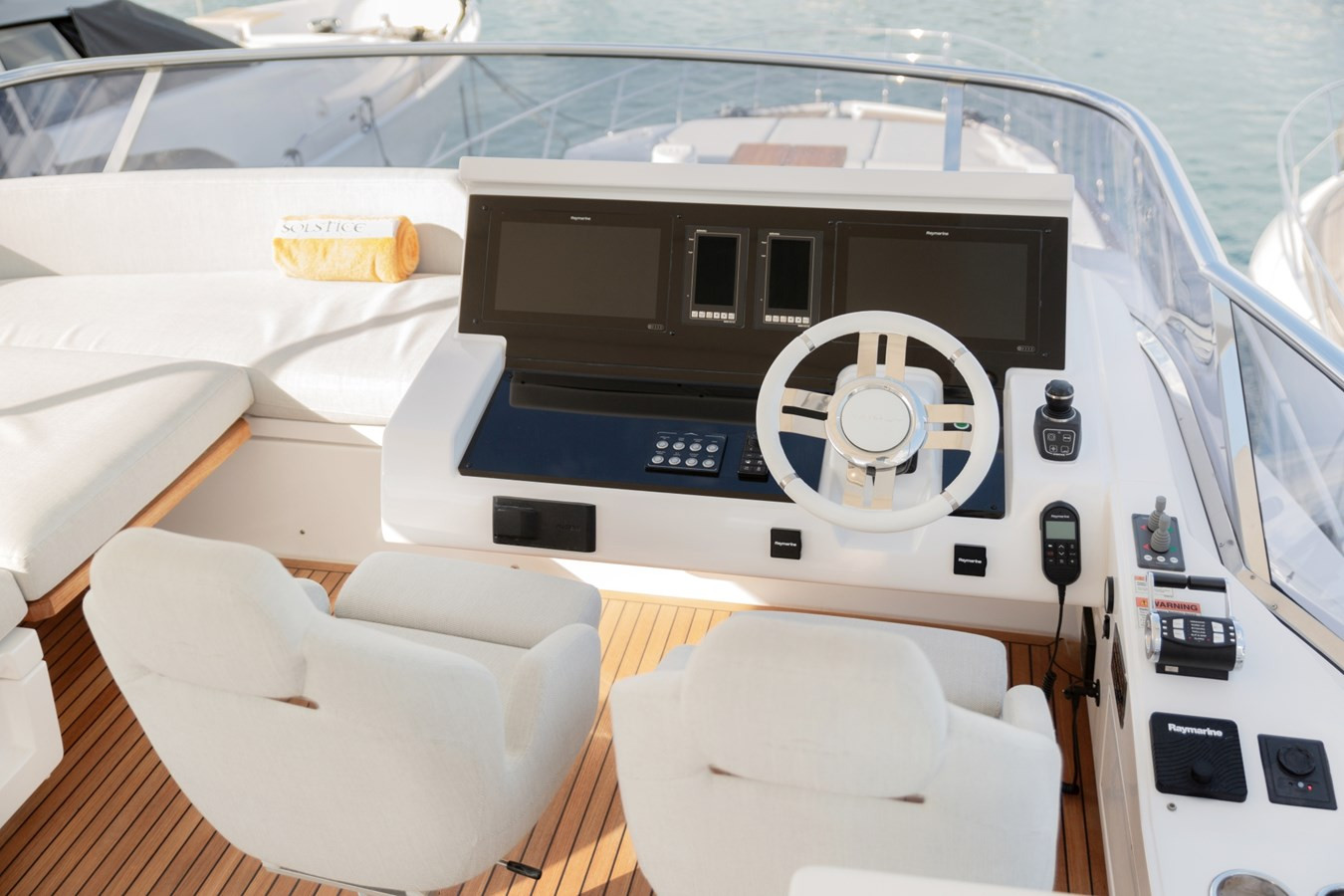 https://arconyachts.ams3.digitaloceanspaces.com/95561/conversions/large_3972868-optimize.jpg