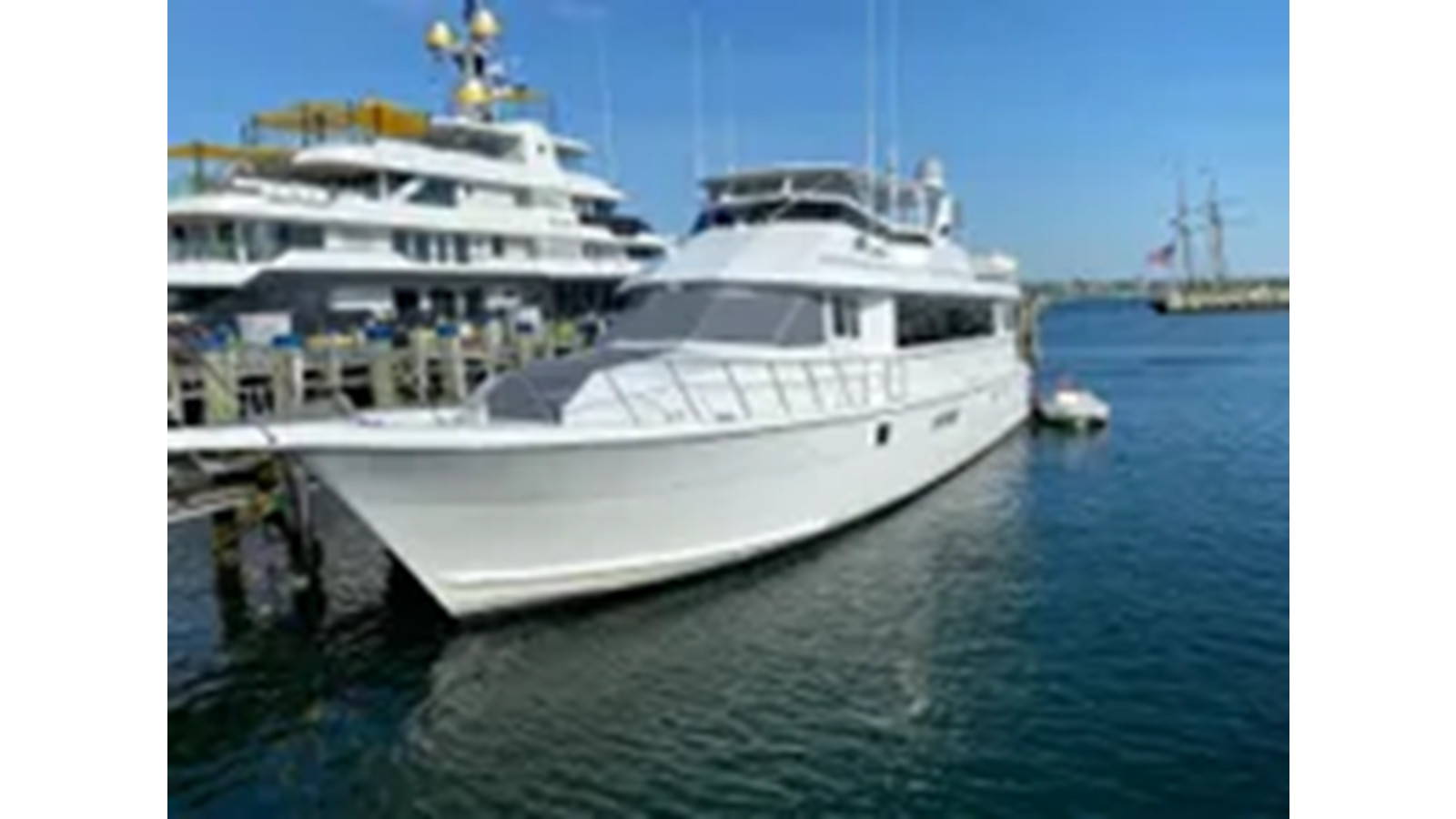 https://arconyachts.ams3.digitaloceanspaces.com/95689/conversions/large_4322651-optimize.jpg