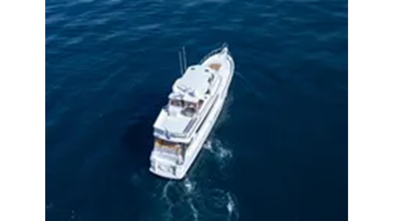 https://arconyachts.ams3.digitaloceanspaces.com/95703/conversions/large_4322656-optimize.jpg