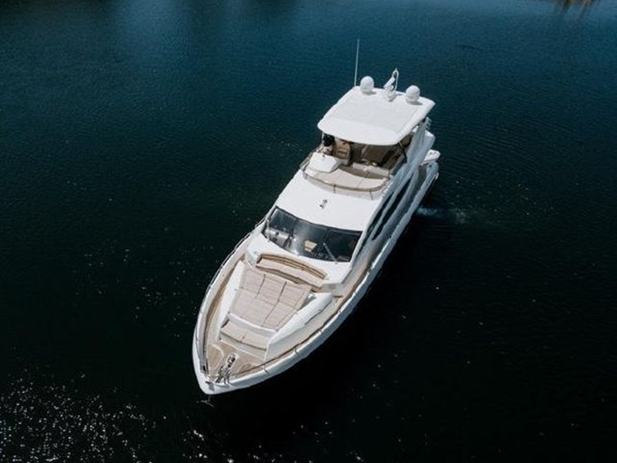 https://arconyachts.ams3.digitaloceanspaces.com/95704/conversions/large_3015789-optimize.jpg