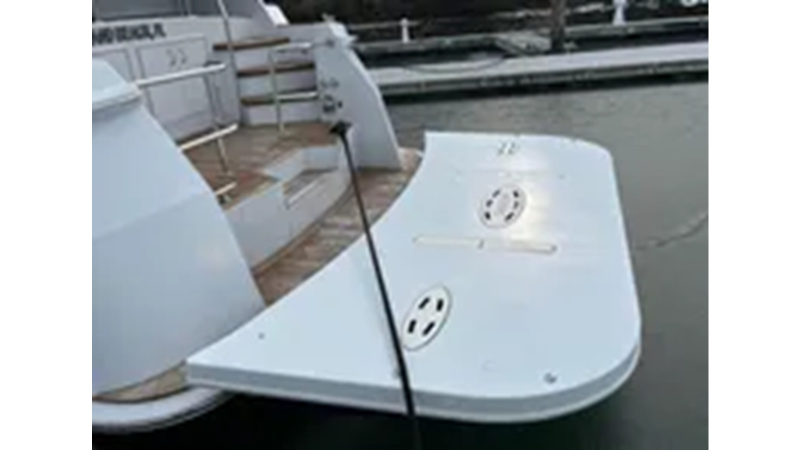 https://arconyachts.ams3.digitaloceanspaces.com/95736/conversions/large_4322666-optimize.jpg