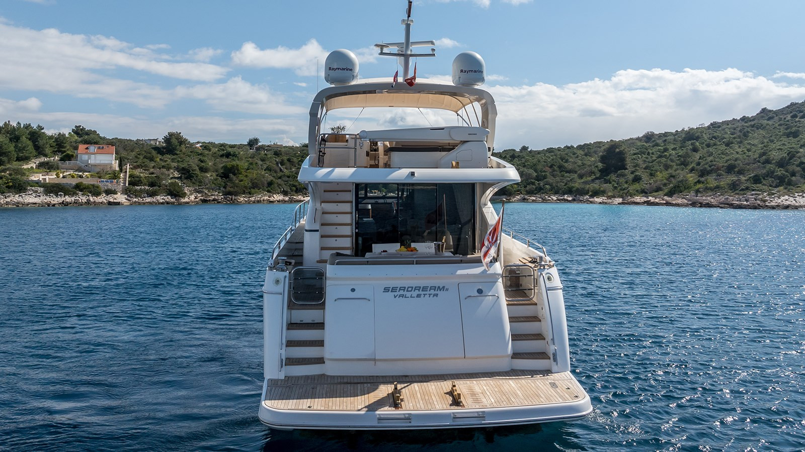 https://arconyachts.ams3.digitaloceanspaces.com/95843/conversions/large_4138779-optimize.jpg