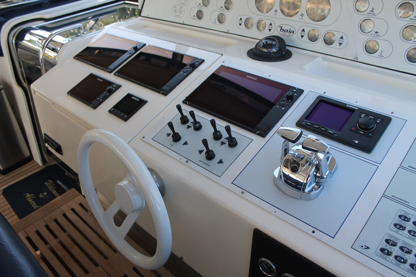 https://arconyachts.ams3.digitaloceanspaces.com/96155/conversions/large_3153654-optimize.jpg