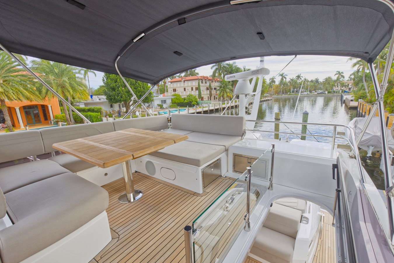 https://arconyachts.ams3.digitaloceanspaces.com/96279/conversions/large_4055714-optimize.jpg