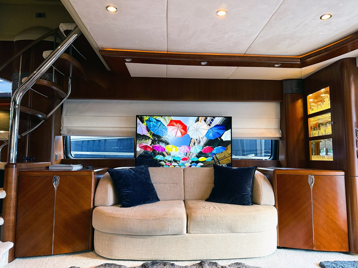 https://arconyachts.ams3.digitaloceanspaces.com/96405/conversions/large_4727345-optimize.jpg