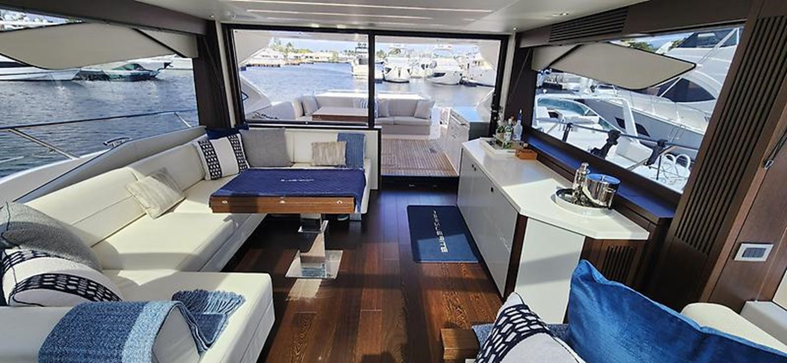 https://arconyachts.ams3.digitaloceanspaces.com/96407/conversions/large_4713698-optimize.jpg