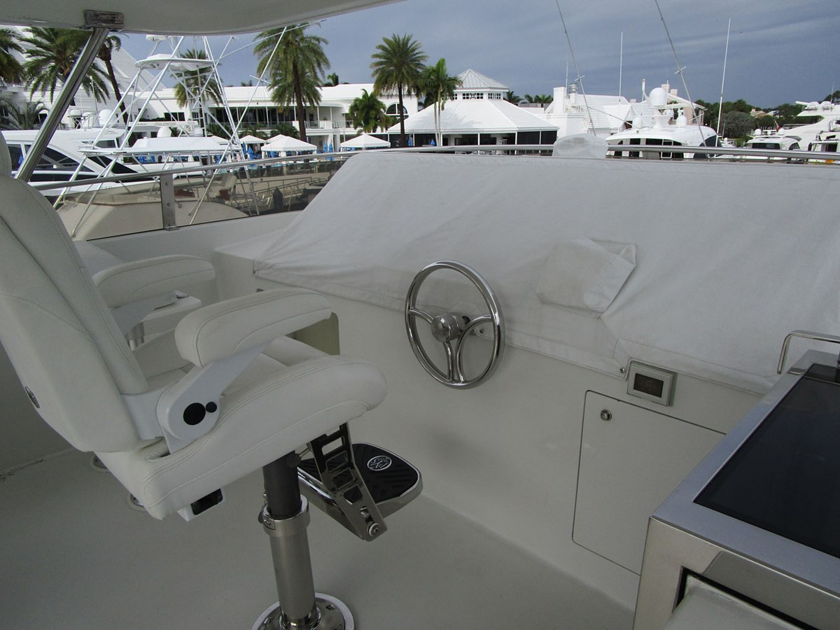 https://arconyachts.ams3.digitaloceanspaces.com/96454/conversions/large_4645404-optimize.jpg