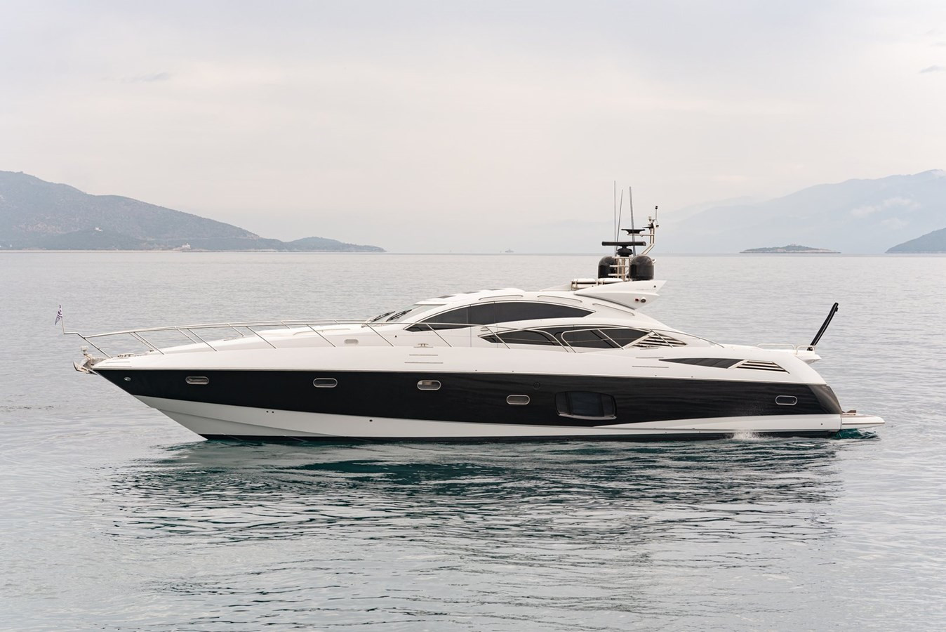 https://arconyachts.ams3.digitaloceanspaces.com/96538/conversions/large_4854057-optimize.jpg