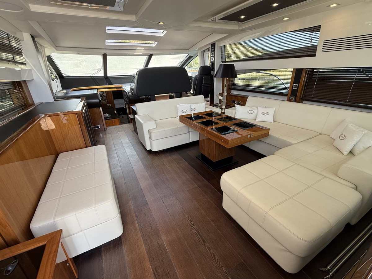 https://arconyachts.ams3.digitaloceanspaces.com/96564/conversions/large_4854065-optimize.jpg