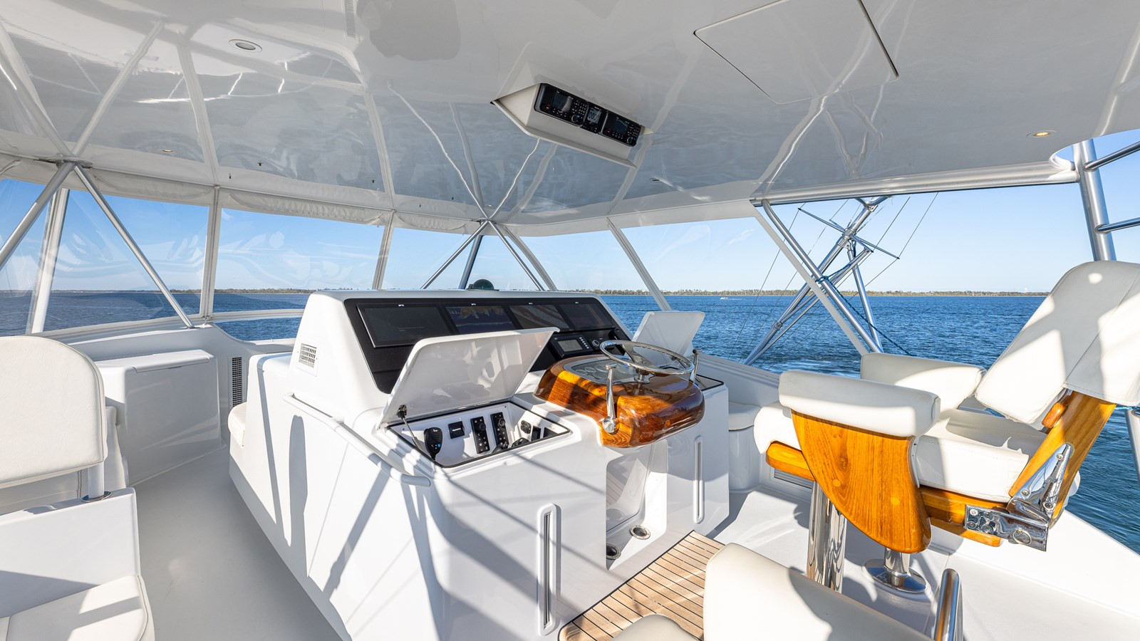 https://arconyachts.ams3.digitaloceanspaces.com/96736/conversions/large_4611586-optimize.jpg