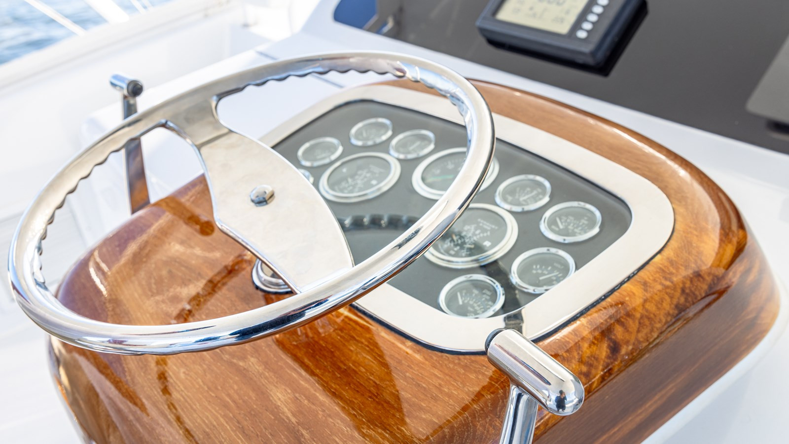 https://arconyachts.ams3.digitaloceanspaces.com/96750/conversions/large_4611590-optimize.jpg