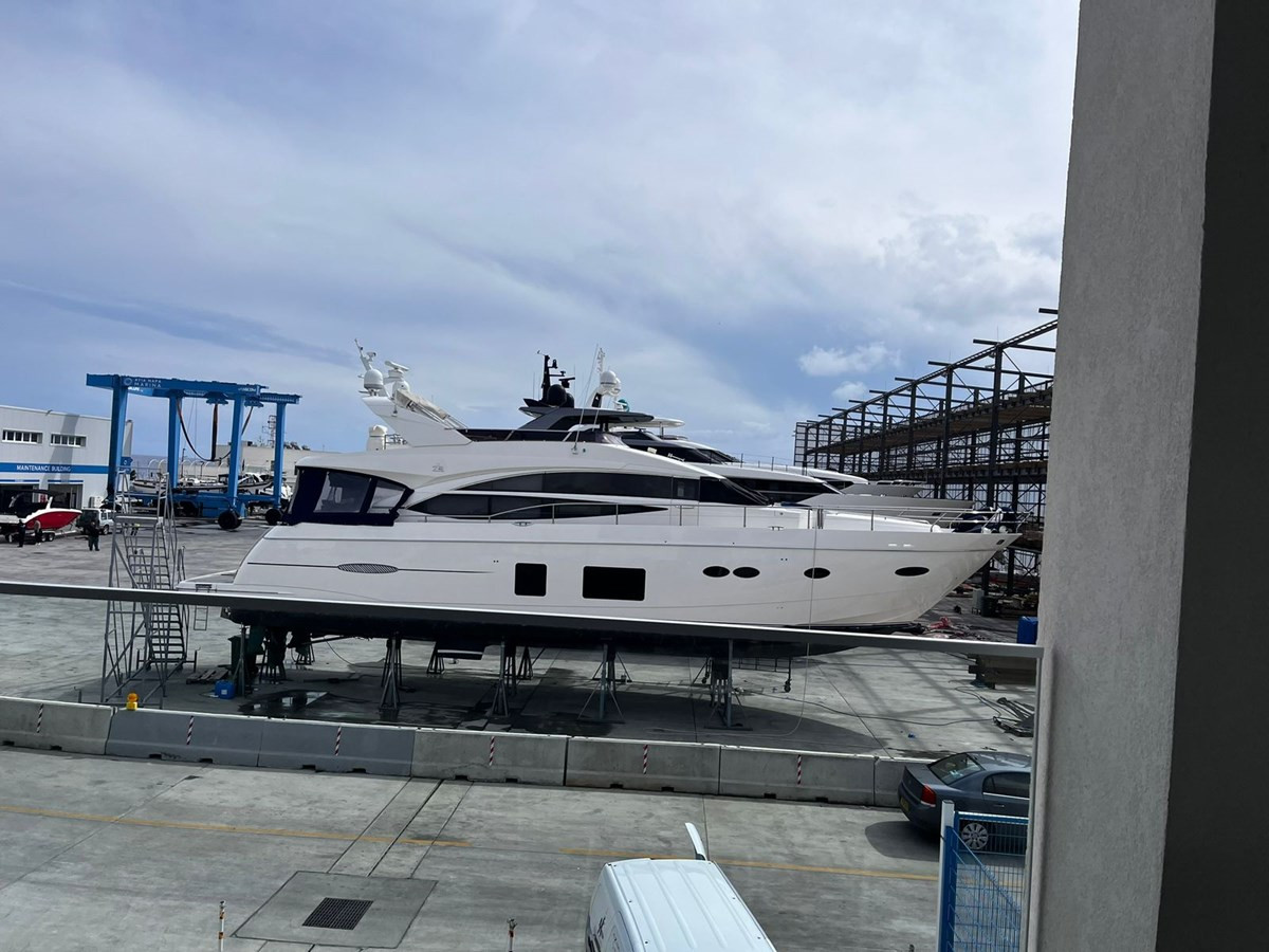 https://arconyachts.ams3.digitaloceanspaces.com/96843/conversions/large_4699960-optimize.jpg