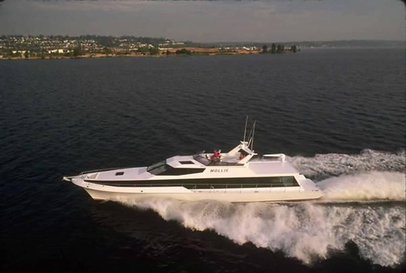 https://arconyachts.ams3.digitaloceanspaces.com/96958/conversions/large_1014801-optimize.jpg