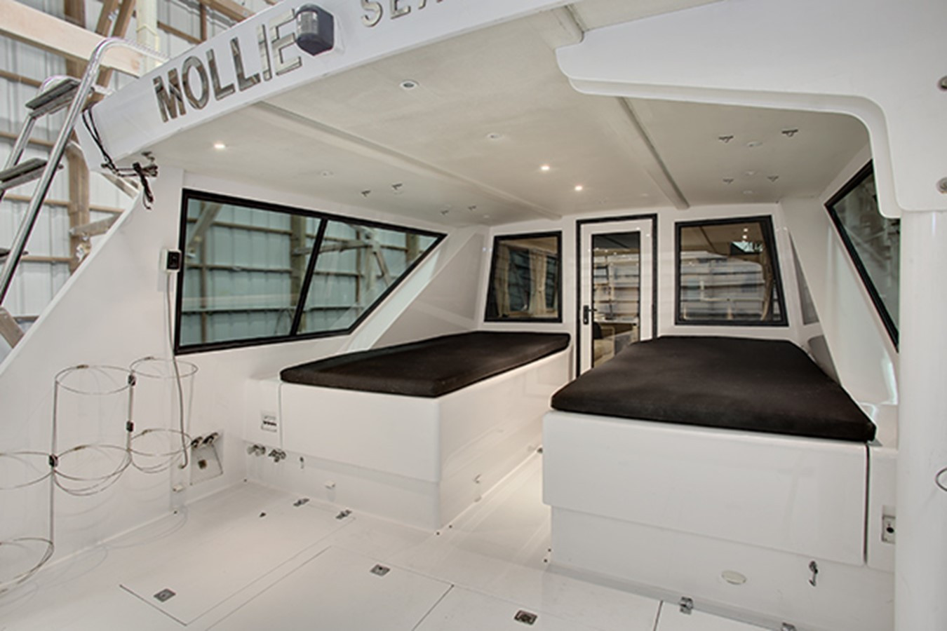 https://arconyachts.ams3.digitaloceanspaces.com/96989/conversions/large_1023287-optimize.jpg