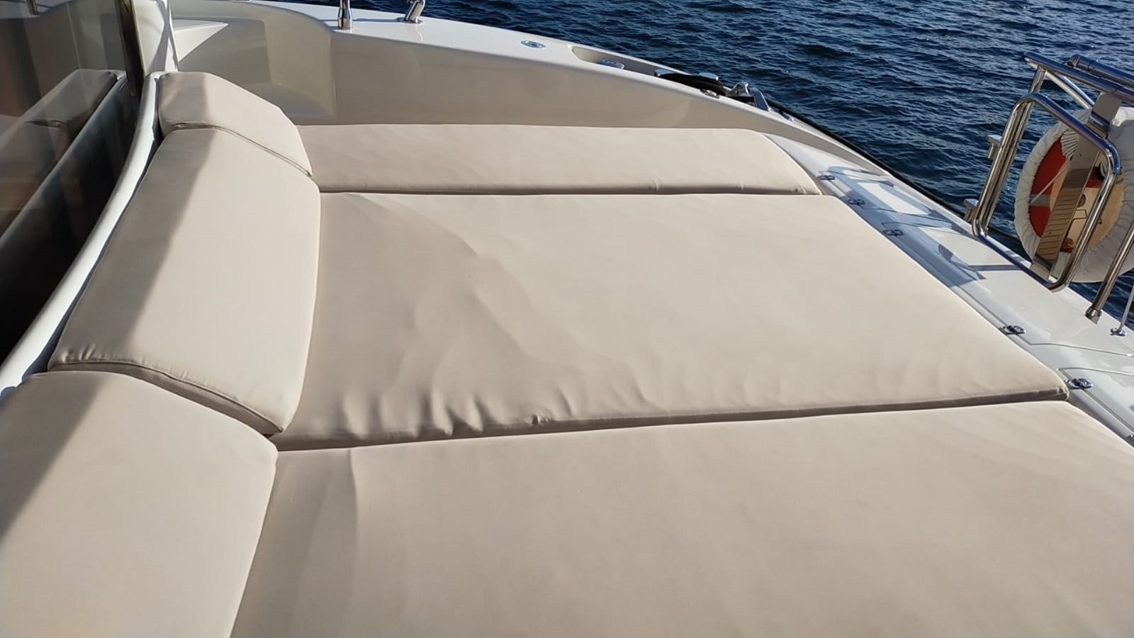 https://arconyachts.ams3.digitaloceanspaces.com/97250/conversions/large_4566894-optimize.jpg