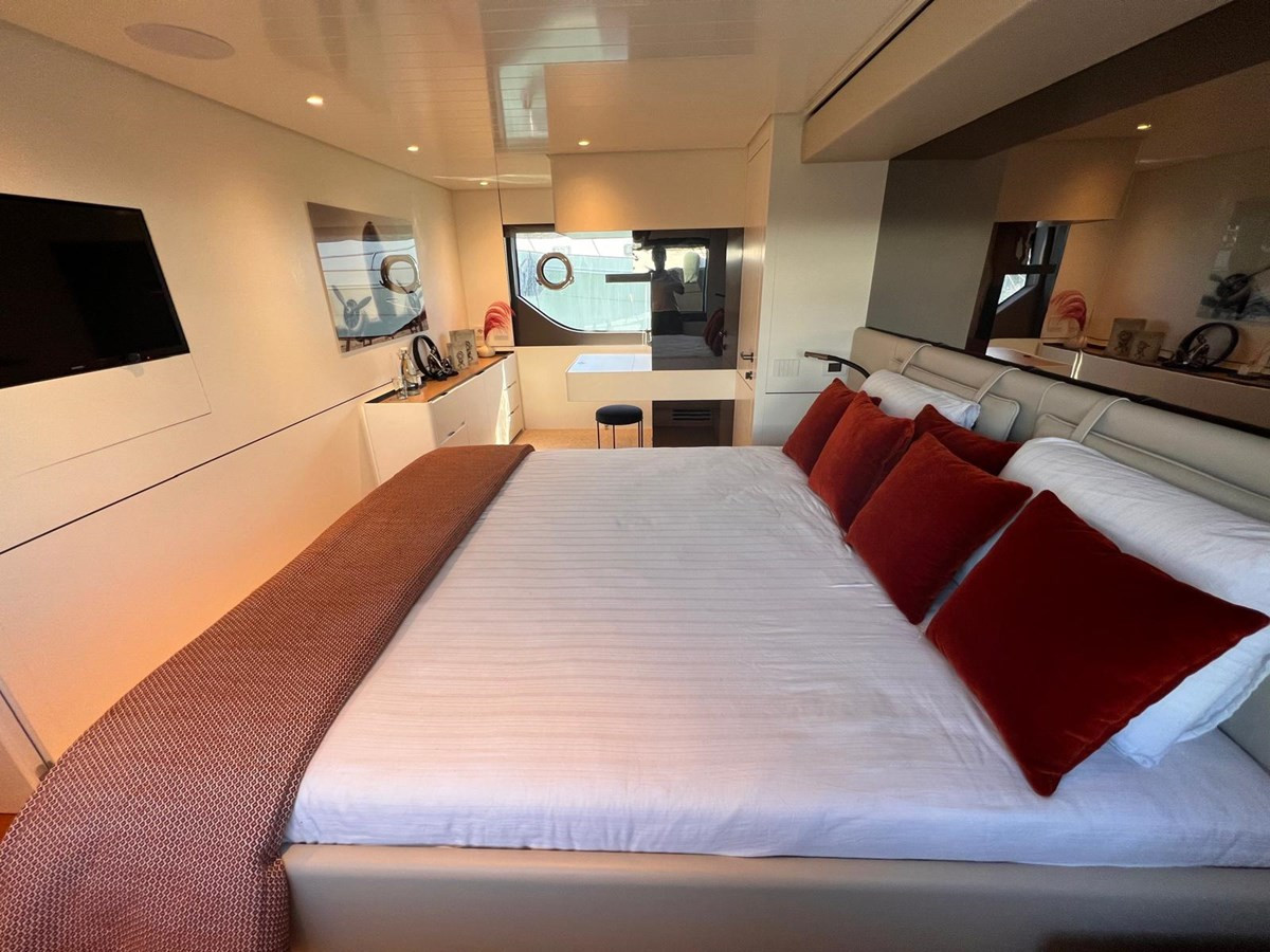 https://arconyachts.ams3.digitaloceanspaces.com/97273/conversions/large_4630531-optimize.jpg