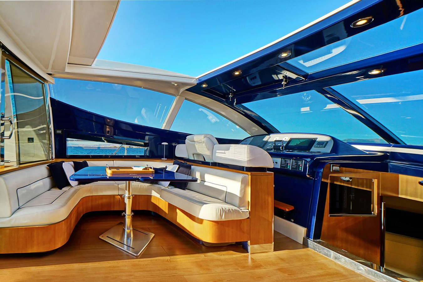 https://arconyachts.ams3.digitaloceanspaces.com/97422/conversions/large_4613573-optimize.jpg