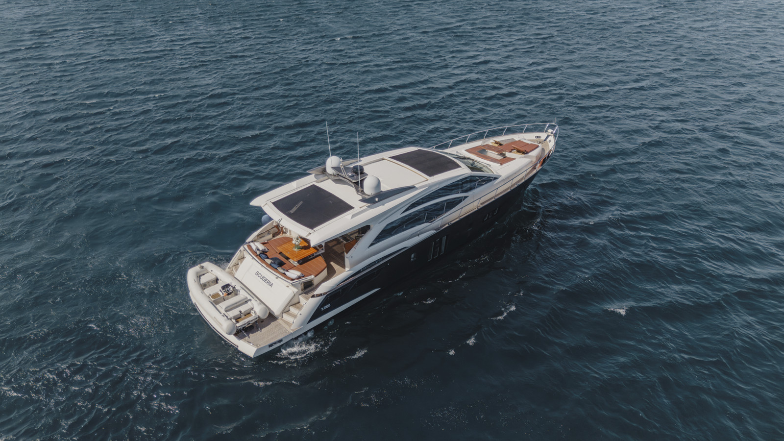 https://arconyachts.ams3.digitaloceanspaces.com/97467/conversions/large_4796041-optimize.jpg