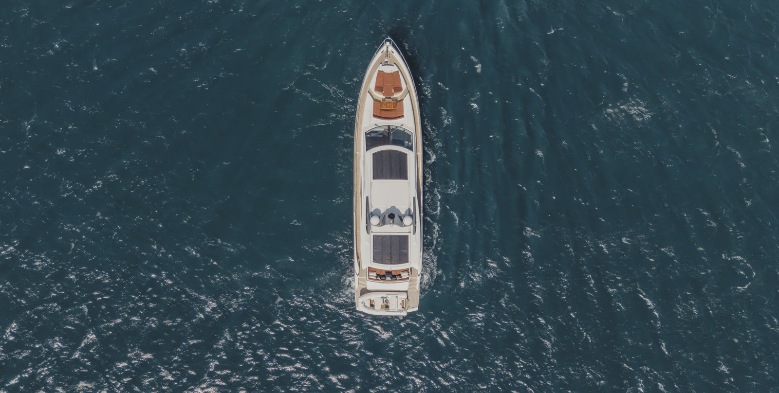 https://arconyachts.ams3.digitaloceanspaces.com/97471/conversions/large_4796045-optimize.jpg