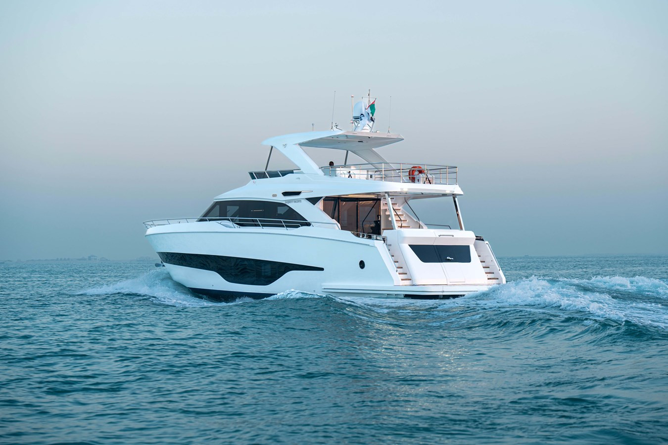 https://arconyachts.ams3.digitaloceanspaces.com/97527/conversions/large_4149008-optimize.jpg