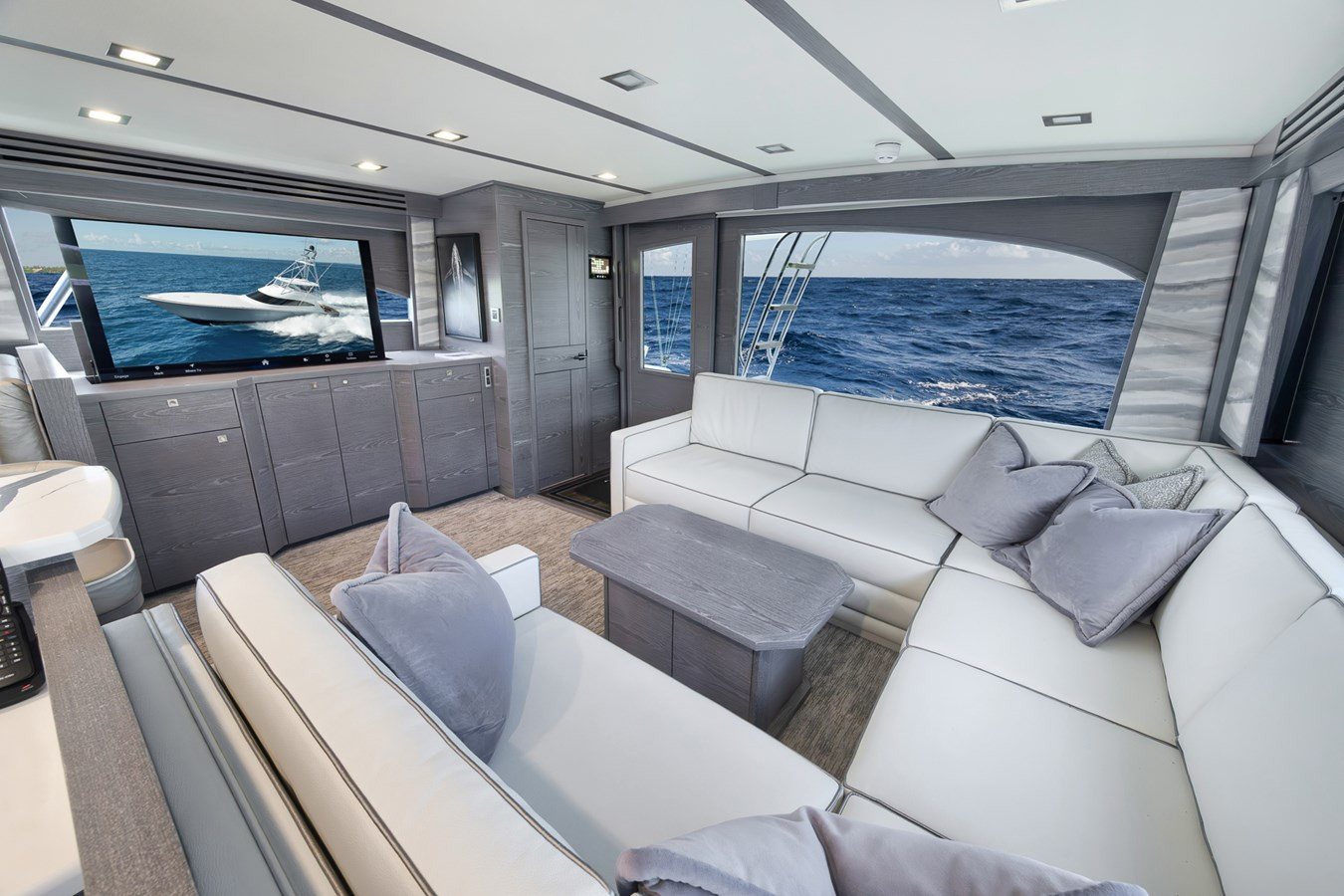 https://arconyachts.ams3.digitaloceanspaces.com/97671/conversions/large_4702673-optimize.jpg