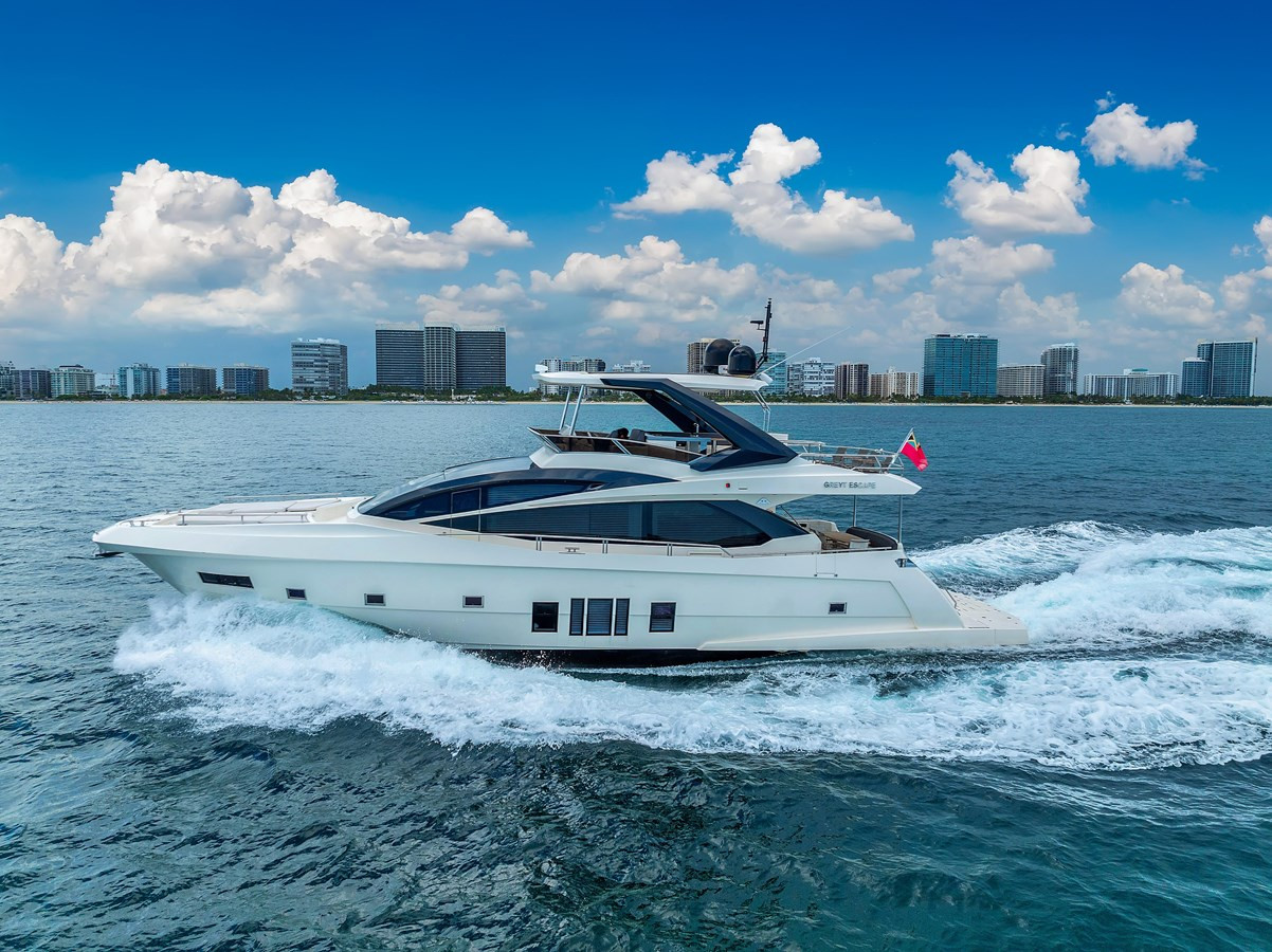 https://arconyachts.ams3.digitaloceanspaces.com/98235/conversions/large_4383156-optimize.jpg