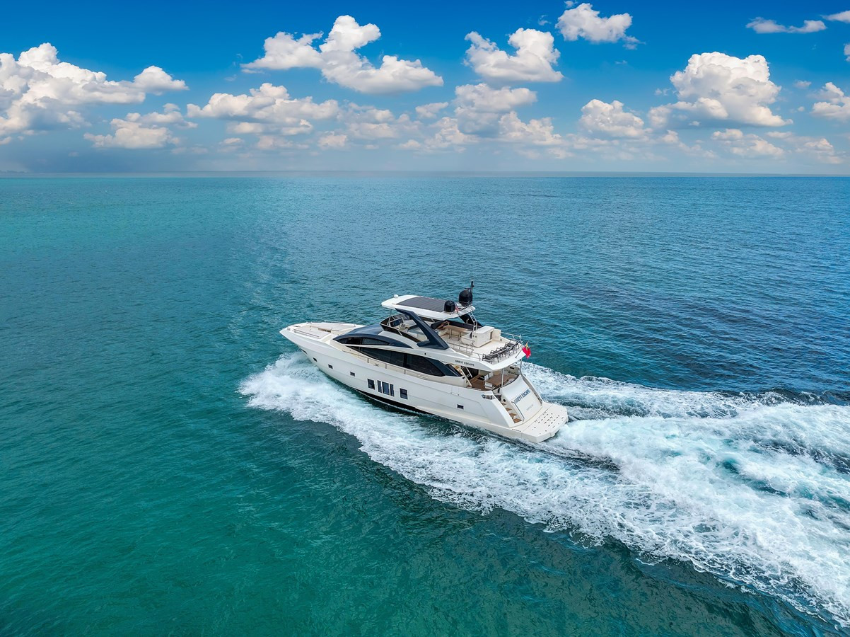 https://arconyachts.ams3.digitaloceanspaces.com/98269/conversions/large_4383176-optimize.jpg