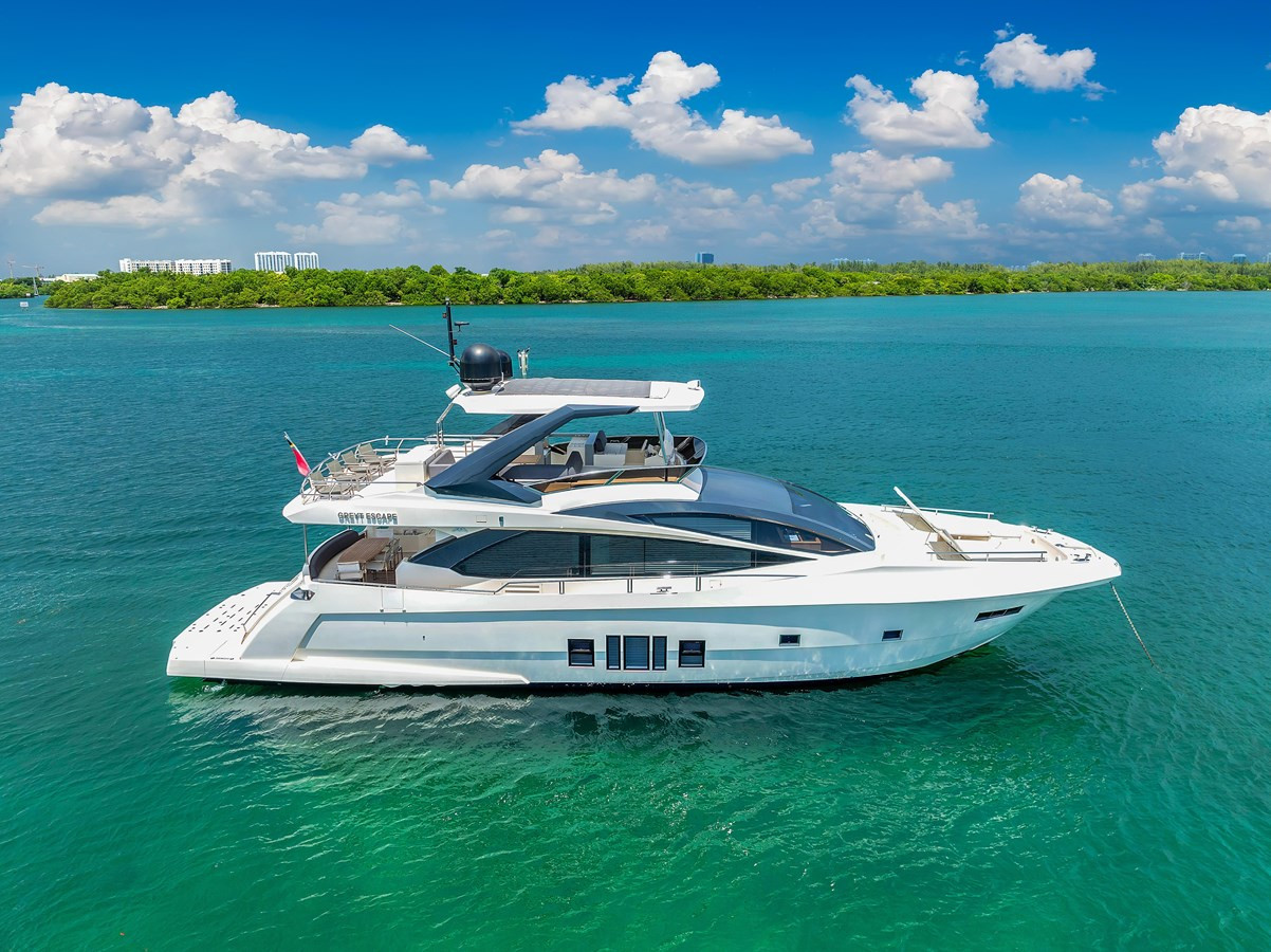 https://arconyachts.ams3.digitaloceanspaces.com/98276/conversions/large_4383179-optimize.jpg