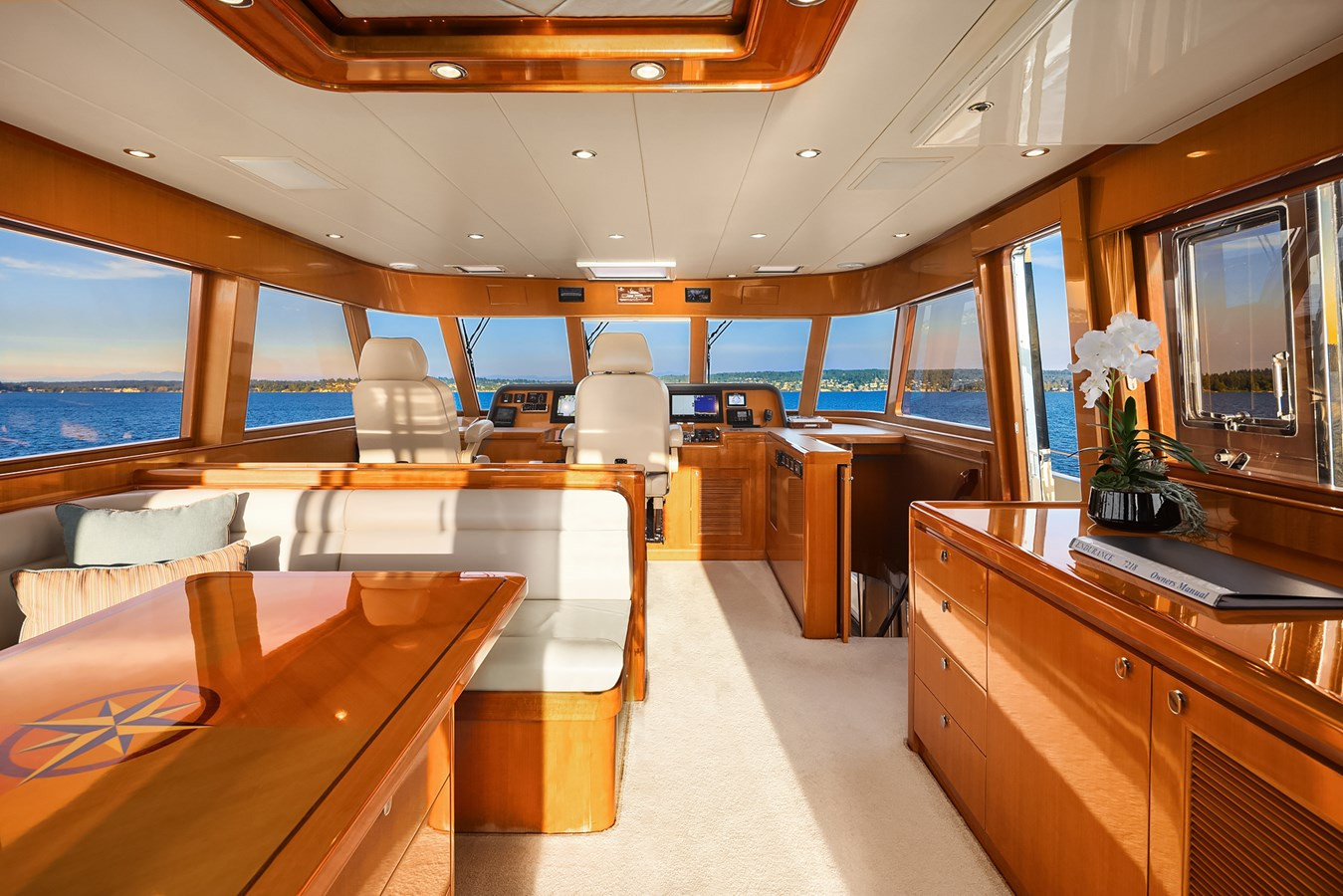 https://arconyachts.ams3.digitaloceanspaces.com/98492/conversions/large_4834969-optimize.jpg