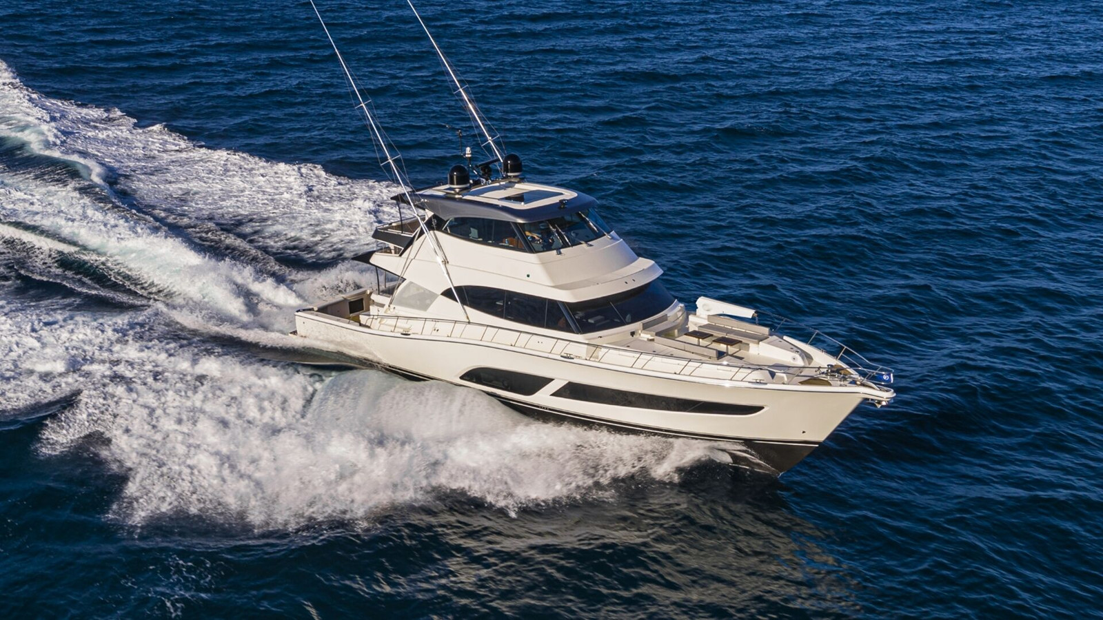 https://arconyachts.ams3.digitaloceanspaces.com/98513/conversions/large_4840539-optimize.jpg