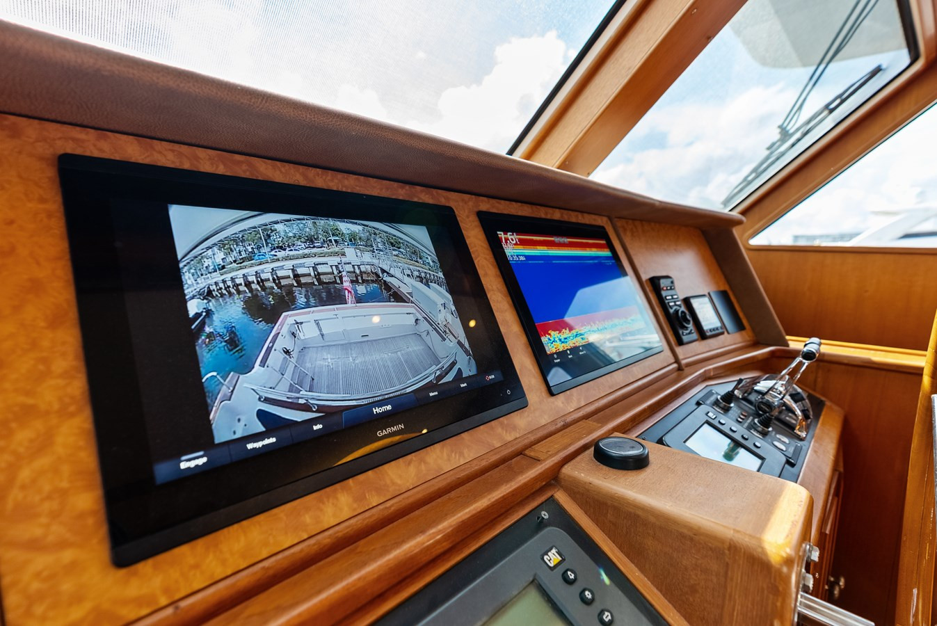 https://arconyachts.ams3.digitaloceanspaces.com/98527/conversions/large_4761470-optimize.jpg