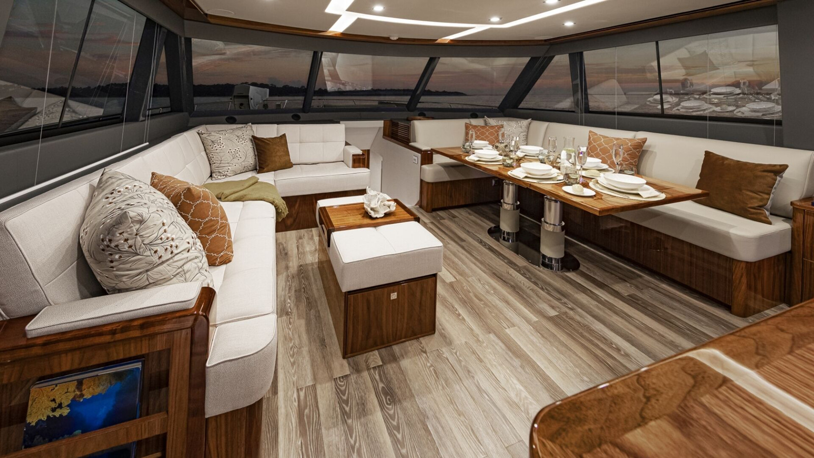 https://arconyachts.ams3.digitaloceanspaces.com/98548/conversions/large_4840548-optimize.jpg