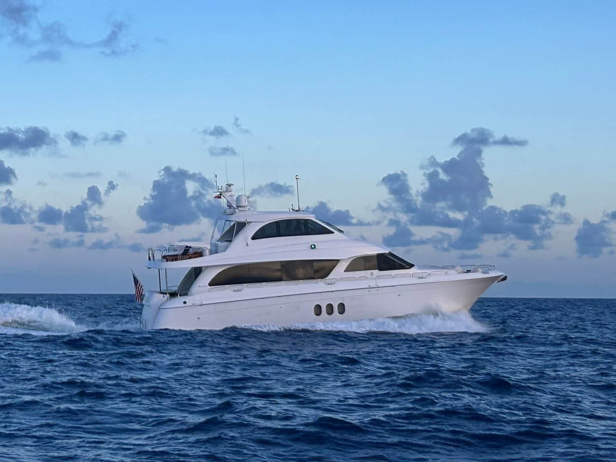 https://arconyachts.ams3.digitaloceanspaces.com/98559/conversions/large_4845089-optimize.jpg