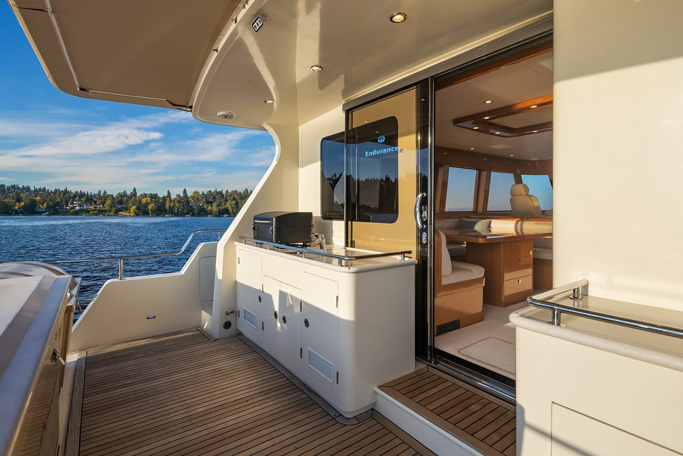 https://arconyachts.ams3.digitaloceanspaces.com/98574/conversions/large_4835002-optimize.jpg