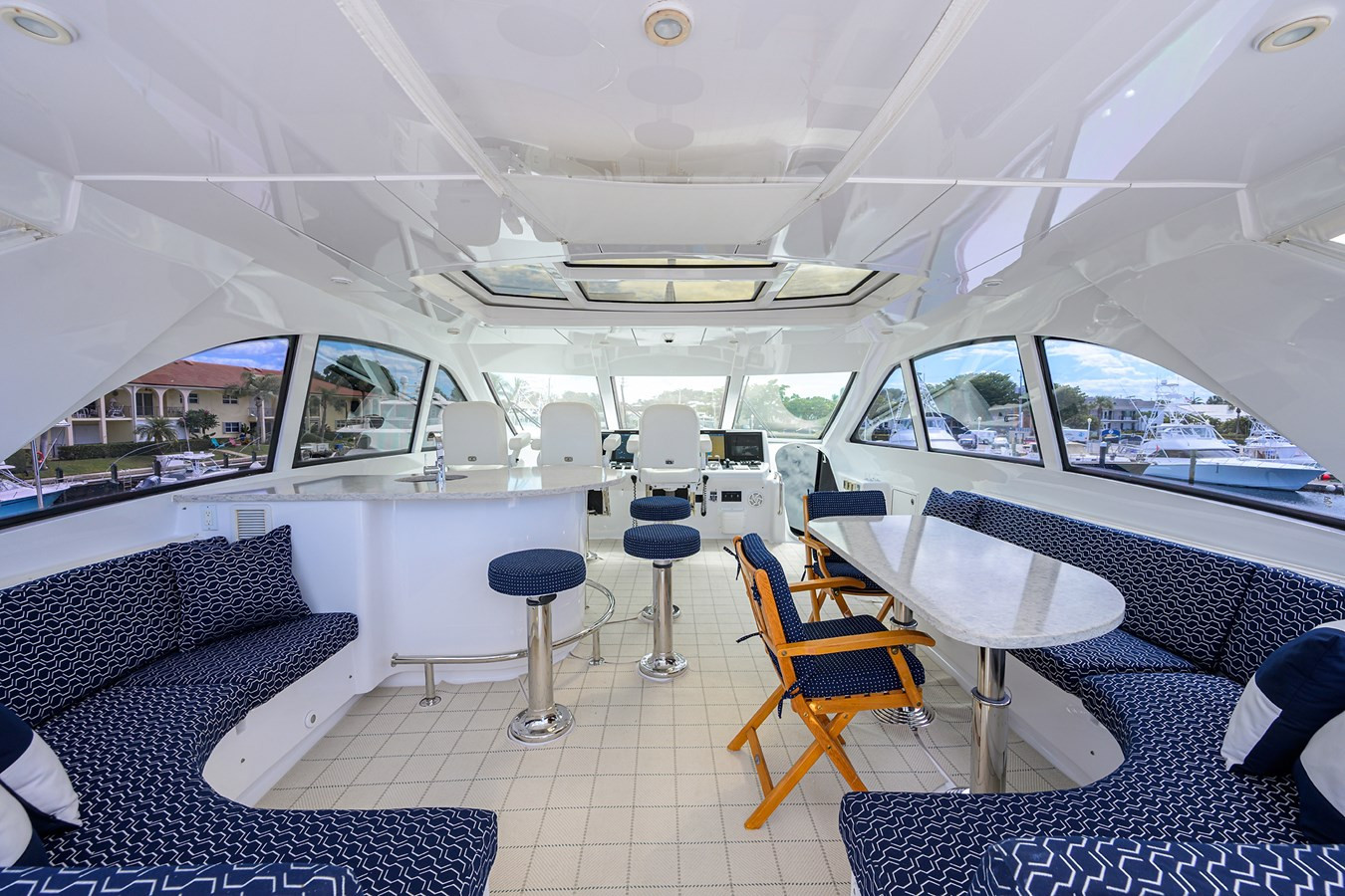 https://arconyachts.ams3.digitaloceanspaces.com/98639/conversions/large_4844494-optimize.jpg