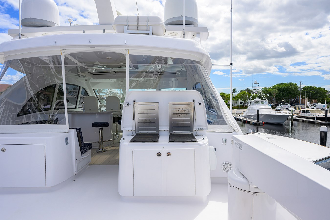 https://arconyachts.ams3.digitaloceanspaces.com/98662/conversions/large_4844503-optimize.jpg