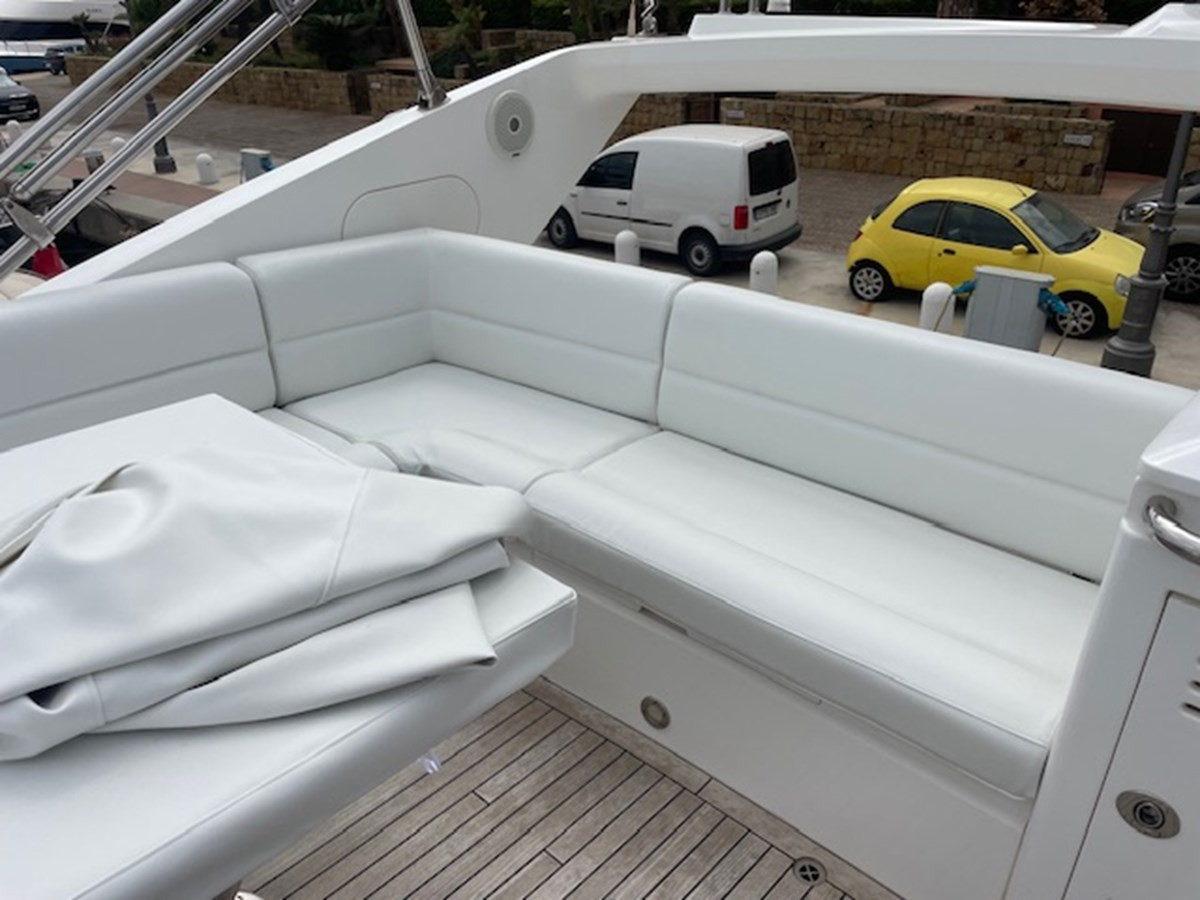 https://arconyachts.ams3.digitaloceanspaces.com/98850/conversions/large_4276874-optimize.jpg