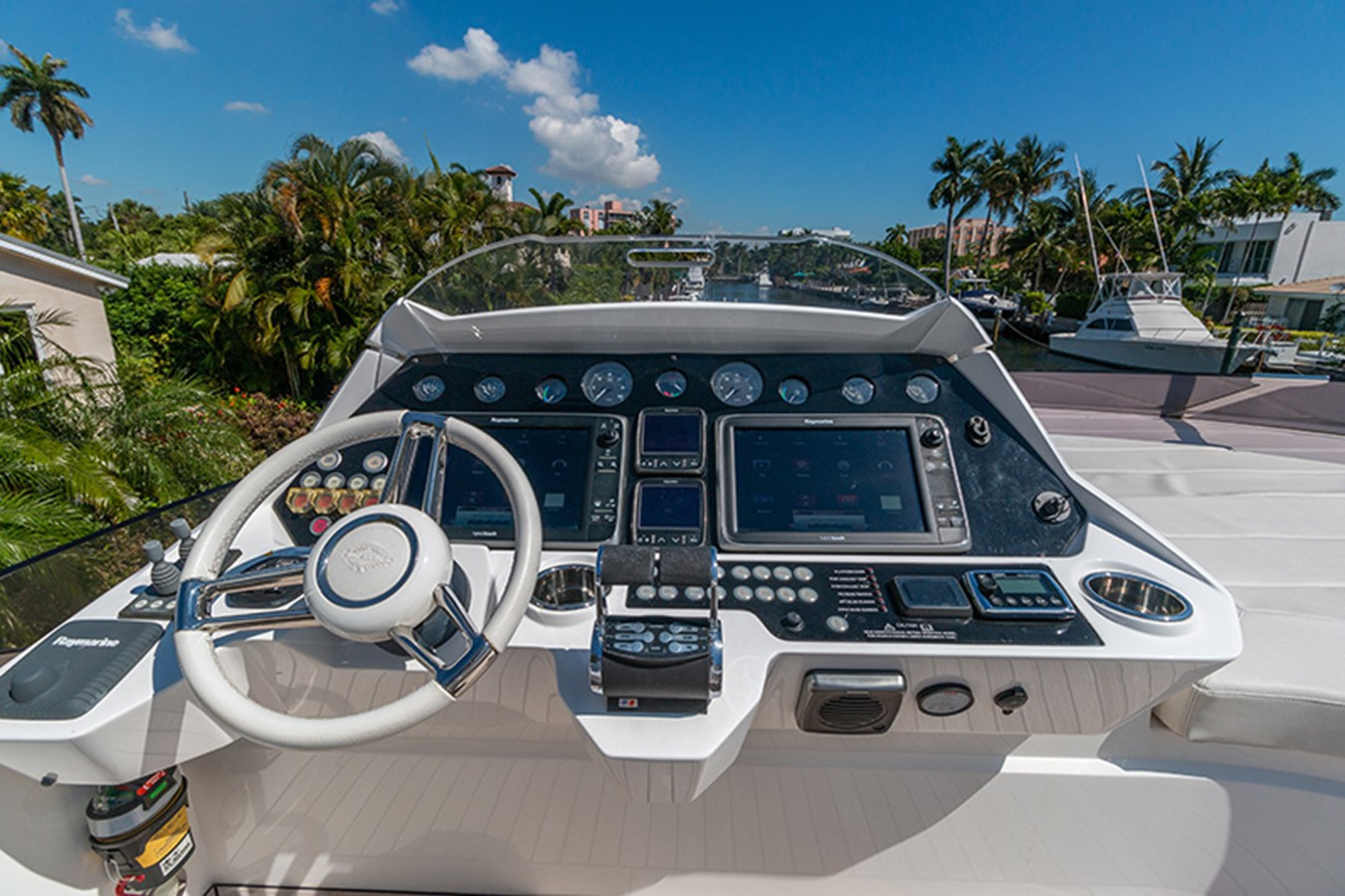 https://arconyachts.ams3.digitaloceanspaces.com/98864/conversions/large_2513737-optimize.jpg