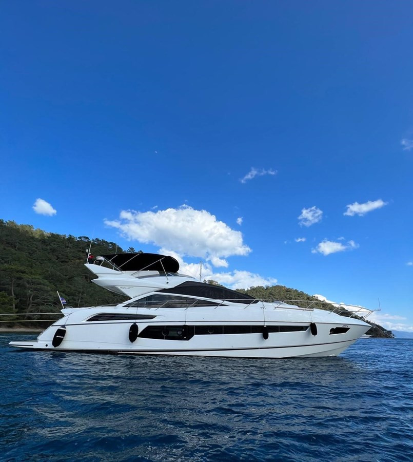 https://arconyachts.ams3.digitaloceanspaces.com/98881/conversions/large_4192215-optimize.jpg