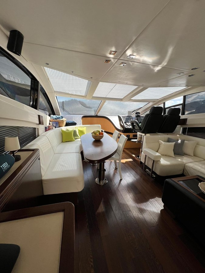 https://arconyachts.ams3.digitaloceanspaces.com/98914/conversions/large_4192227-optimize.jpg