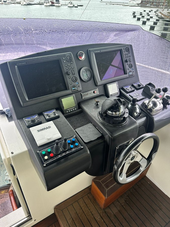 https://arconyachts.ams3.digitaloceanspaces.com/98949/conversions/large_4417310-optimize.jpg