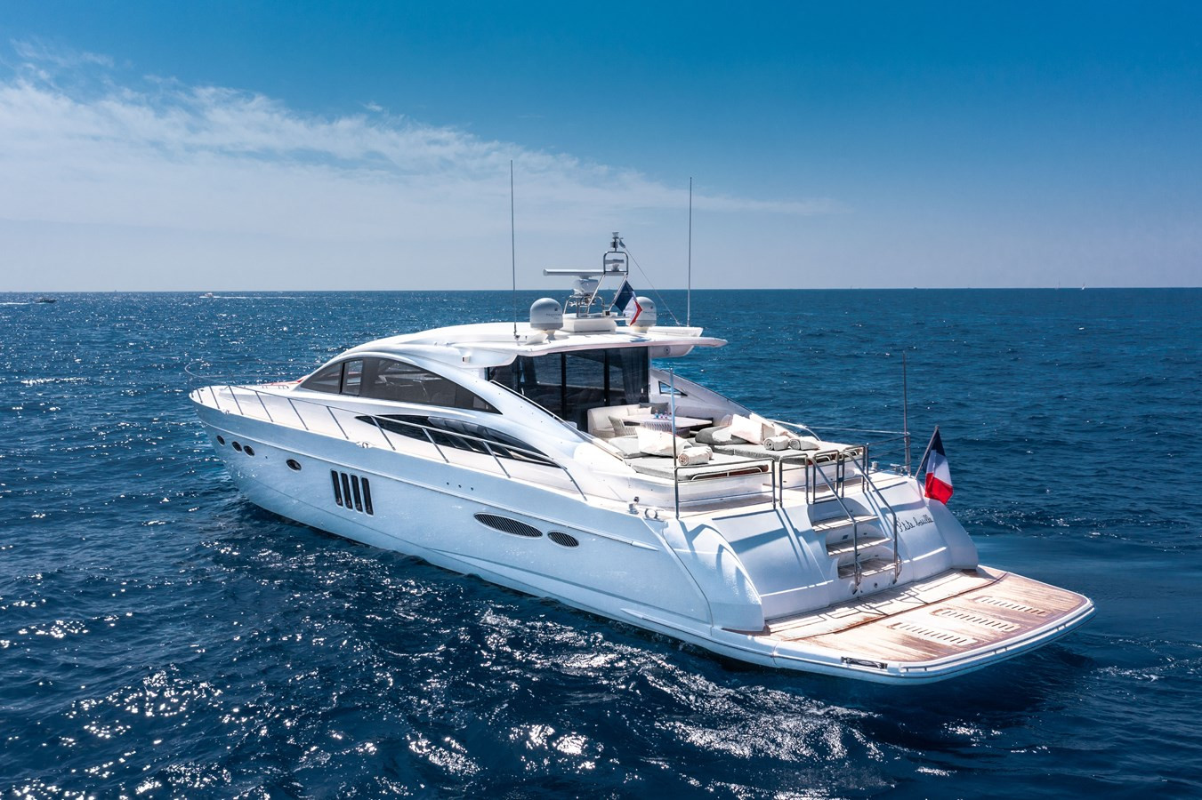 https://arconyachts.ams3.digitaloceanspaces.com/99061/conversions/large_4853761-optimize.jpg