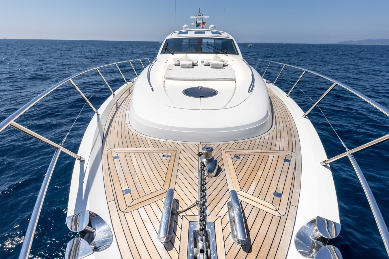 https://arconyachts.ams3.digitaloceanspaces.com/99084/conversions/large_4853769-optimize.jpg