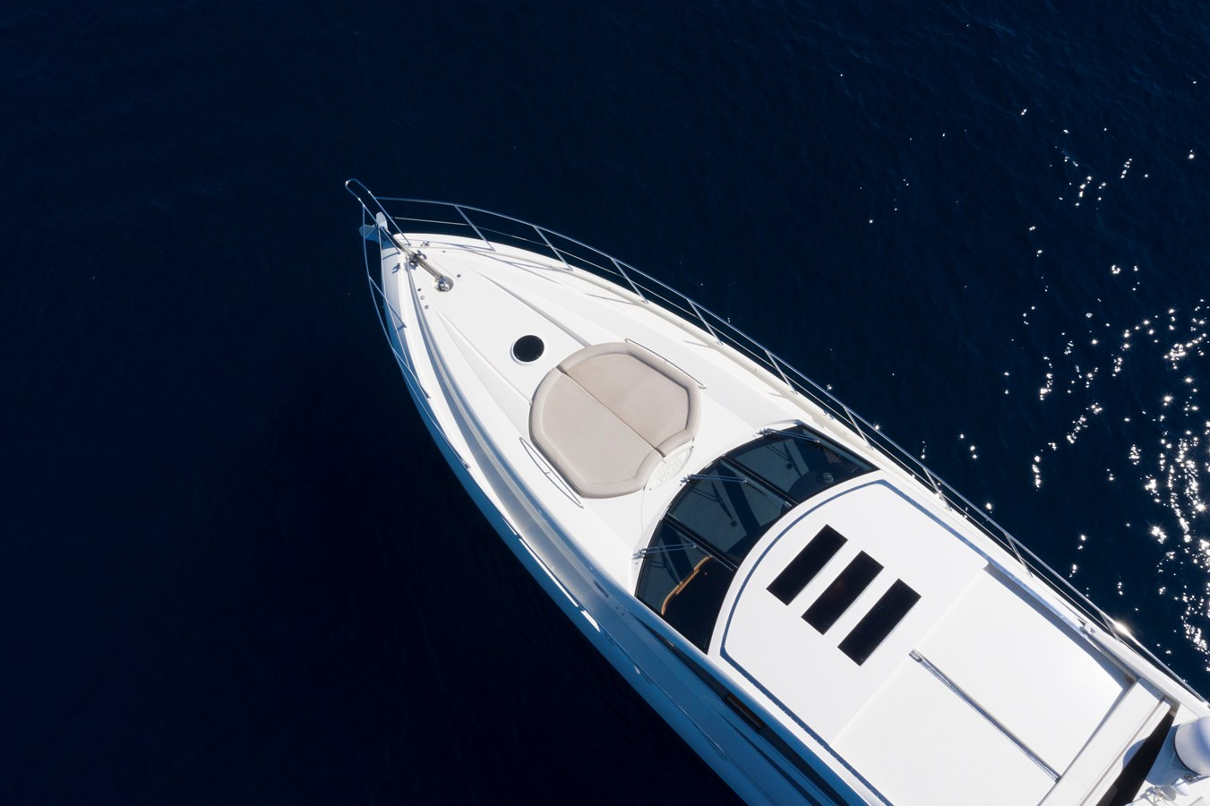 https://arconyachts.ams3.digitaloceanspaces.com/99172/conversions/large_3606042-optimize.jpg