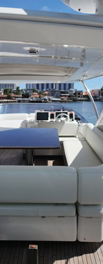 https://arconyachts.ams3.digitaloceanspaces.com/99184/conversions/large_4678351-optimize.jpg