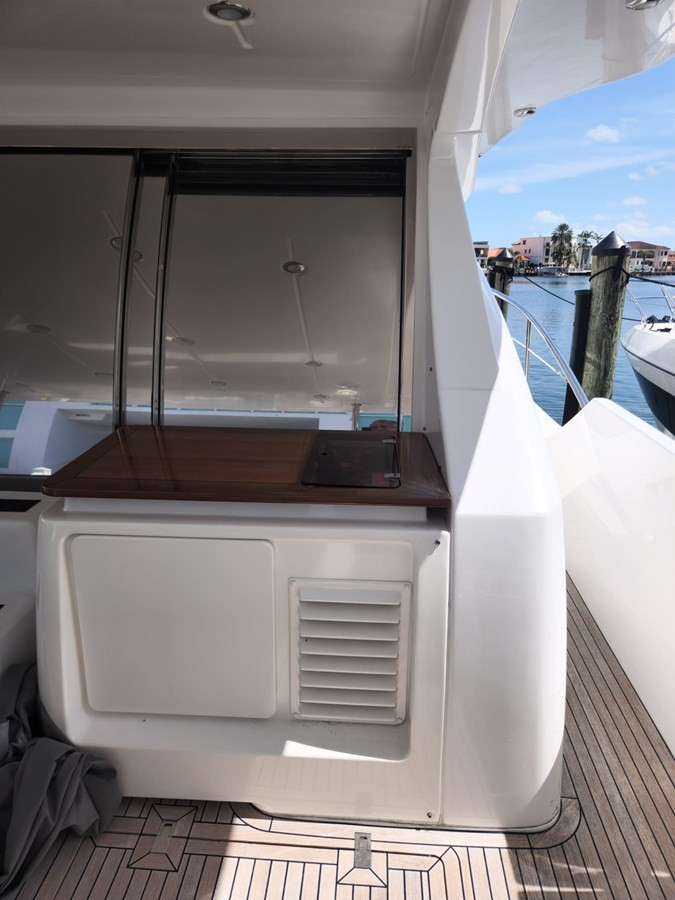 https://arconyachts.ams3.digitaloceanspaces.com/99193/conversions/large_4678354-optimize.jpg